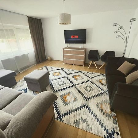 Modern Apartment With Self Check-In Timisoara Bagian luar foto