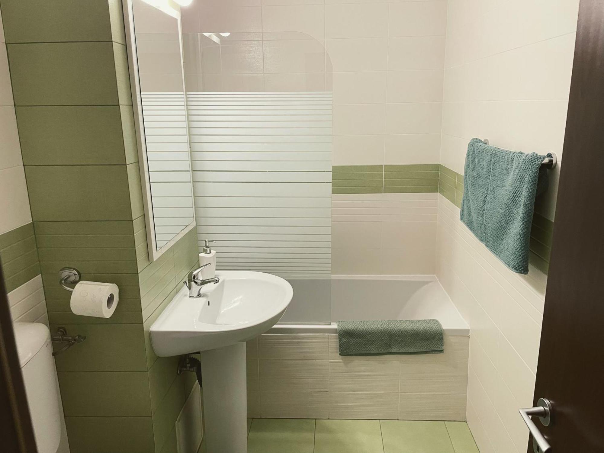 Modern Apartment With Self Check-In Timisoara Bagian luar foto